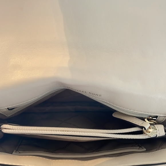 Michael Kors Purse - Picture 5 of 12